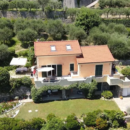Claudia Holiday home